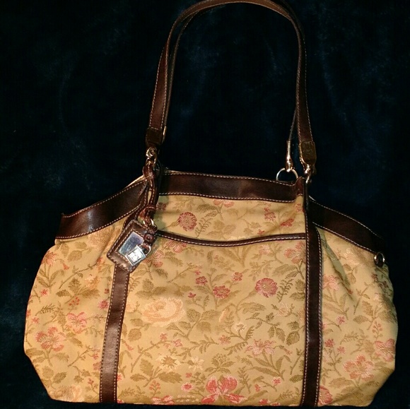 Liz Claiborne Handbags - Liz Claiborne - Tan & Brown Floral Tapestry Tote